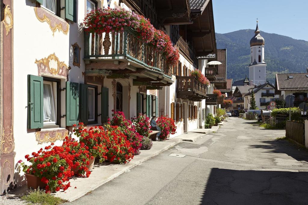 Apartment Sir George Garmisch-Partenkirchen Zimmer foto